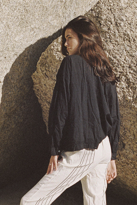 LILIA - Blusa in cotone con ricamo, colore nero