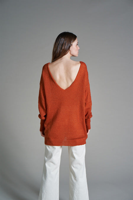 GISEL - Oversize sweater with V back neck - Local Apparel